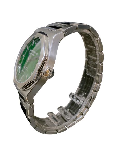 Girard Perregaux Laureato 81010-11-433-11A